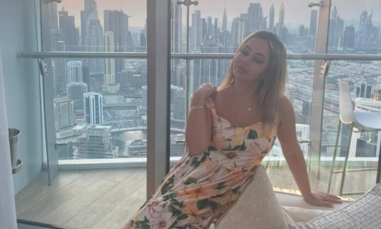 سيدة الأعمال أية حداد تتألق في جلسة تصوير جديدة