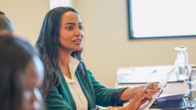 سيدة الأعمال آسيا ابراهيم/ Asia Ibrahim الإستثمار في مجالات متعددة يقلل من الخسائر