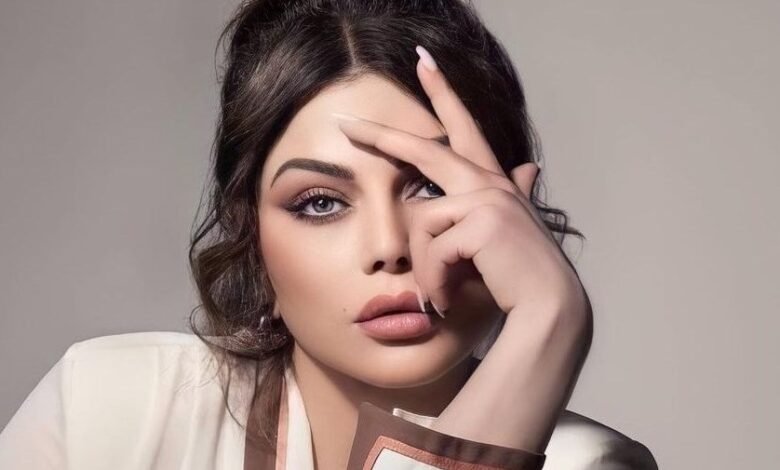 الجمهور ينتظر حفل هيفاء وهبي في الساحل الشمالي بمصر