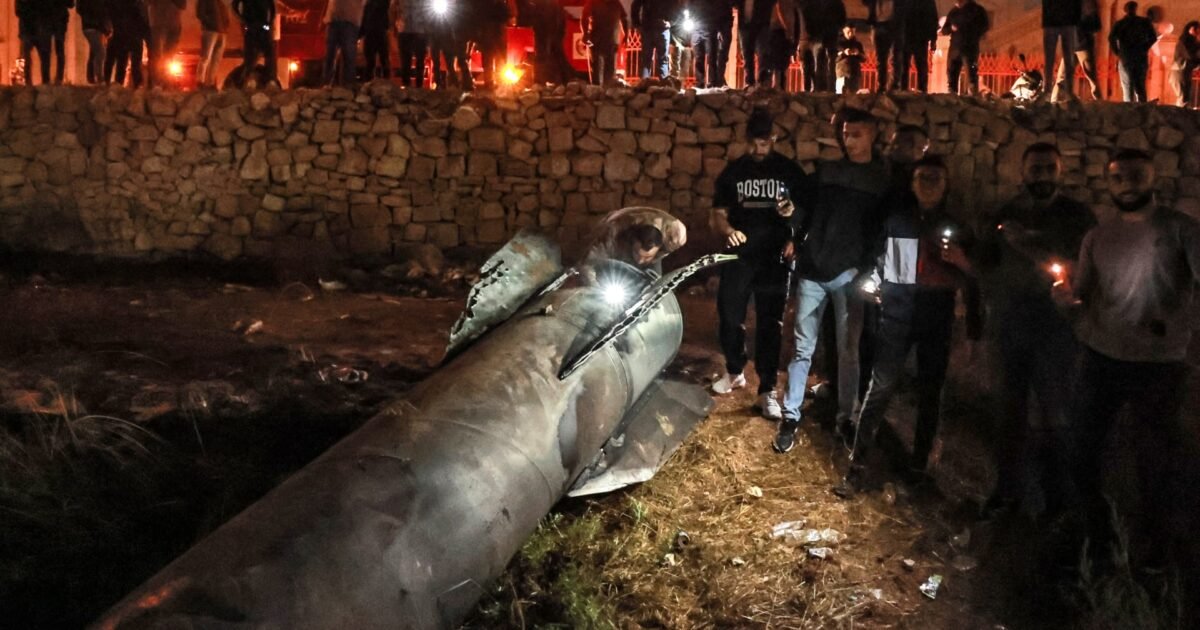 اتفاق ينص على إنشاء آلية تنسيق أمني لمراقبة وقف إطلاق النار بمضيق هرمز - صورة مميزة صورة مميزة: اتفاق ينص على إنشاء آلية تنسيق أمني لمراقبة وقف إطلاق النار بمضيق هرمز
