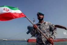 تباين بين إعلان إيران وبيانات الملاحة يثير غموض وضع هرمز