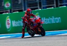 مارك ماركيز يكتسح أراغون ويشعل سباق MotoGP: فوز ثالث توالياً يقلص الفارق مع مارتن إلى 19 نقطة