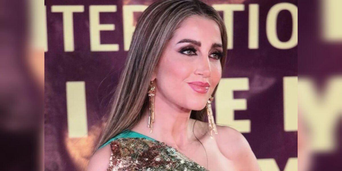 ميريام عطالله تكرم في الجزائر
