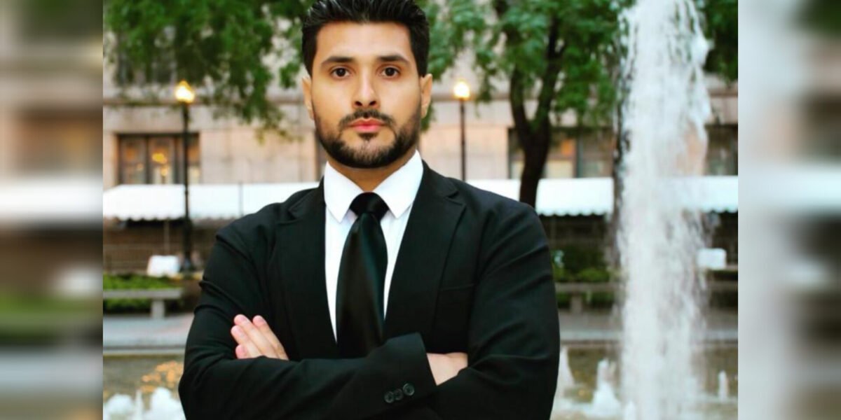 Mohammad Ayman Owaynat اسم يلمع في عالم القانون والإنصاف