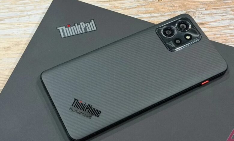 أفتقد هاتف Motorola ThinkPhone ولهذا السبب أنا متفائل بشأن ما سيأتي بعد ذلك