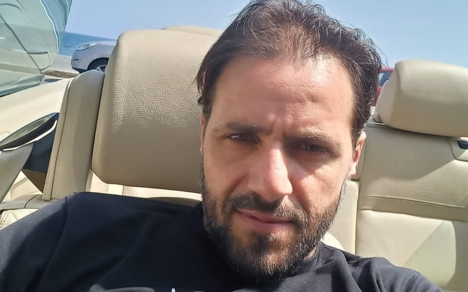 أيمن جرادي يقدم افضل الخدمات بأسعار مدروسة