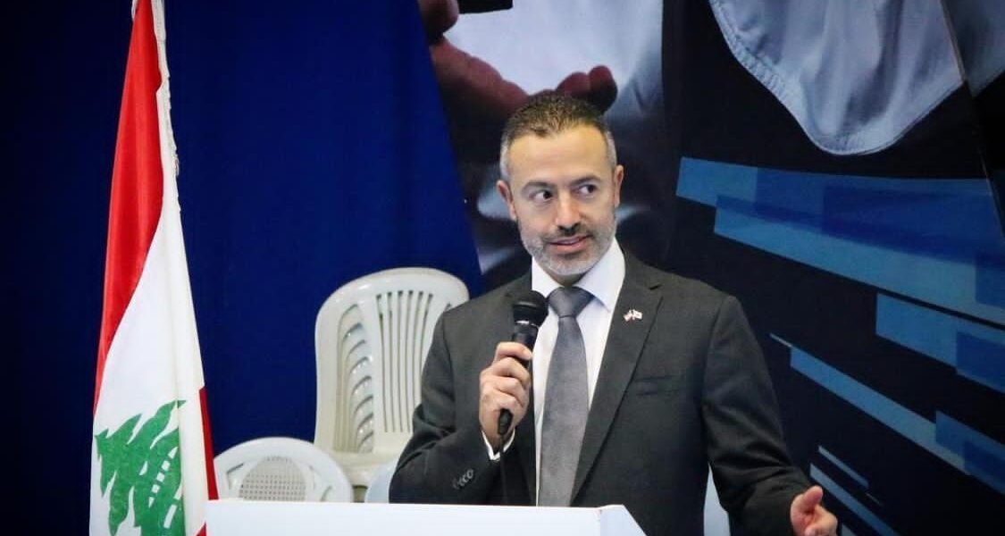 الدكتور Habib Zarifeh متخصص في معالجة طب الأسنان بالليزر