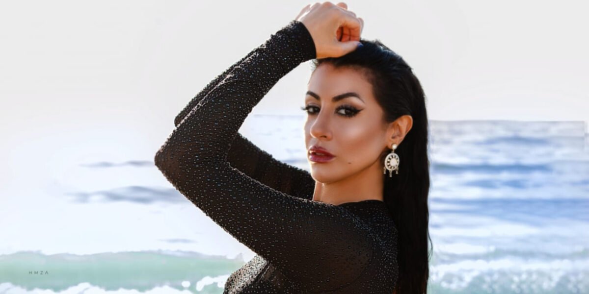 زينة حلبي تتألق في أحدث جلساتها التصويرية