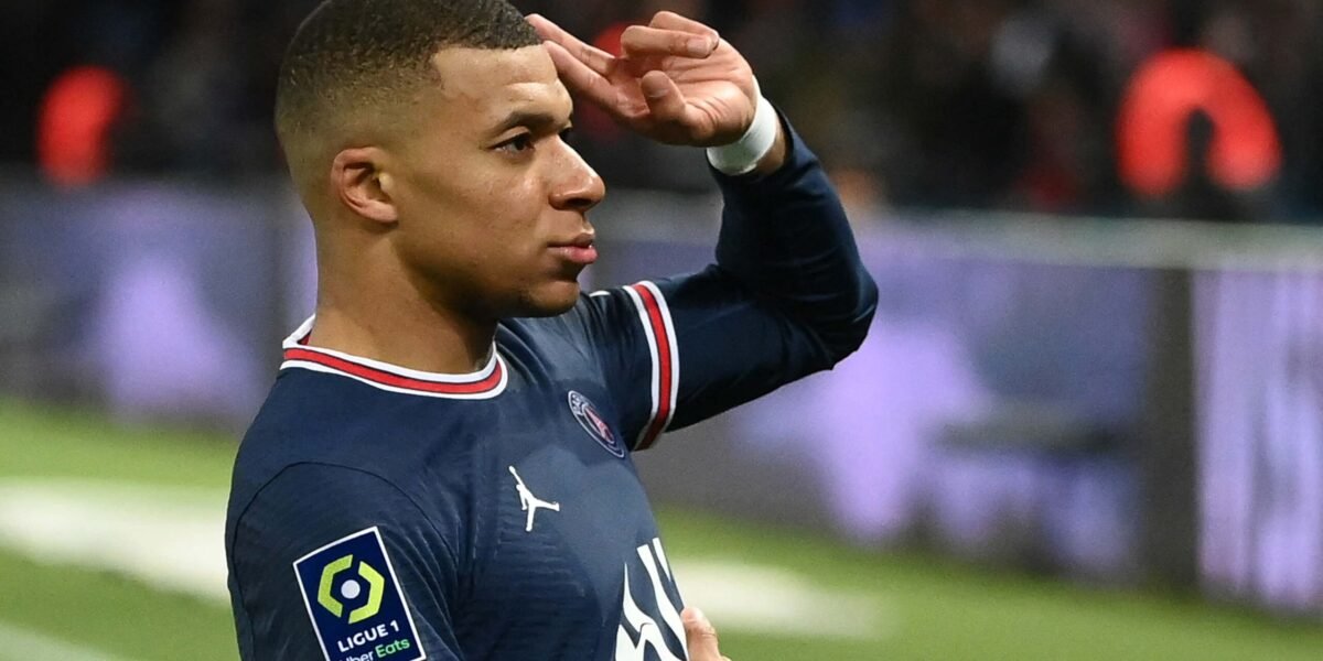 هل ينتقل مبابي إلى الهلال السعودي؟